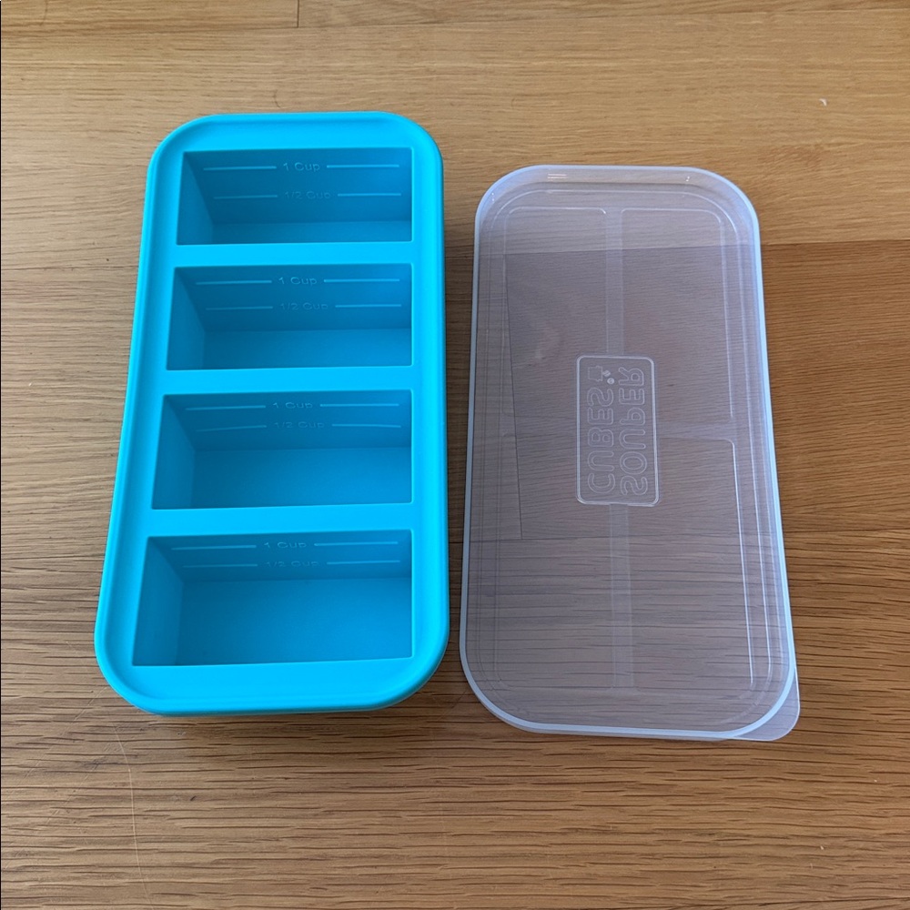 Blue Food Storage Tray with Lid - Flexible Silicone Portions - Picture 7 of 7